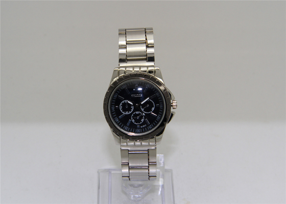 明るい手ビジネス金属の日本半球形ガラスが付いているアナログの水晶腕時計