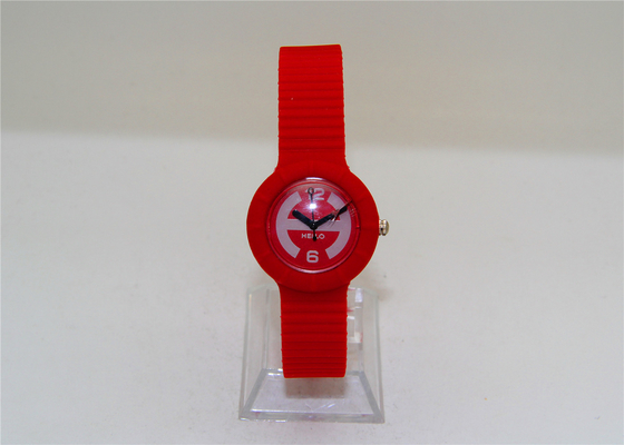 赤いプラスチック丸型の女の子のアナログ時計はシリコーンの腕時計をからかいます